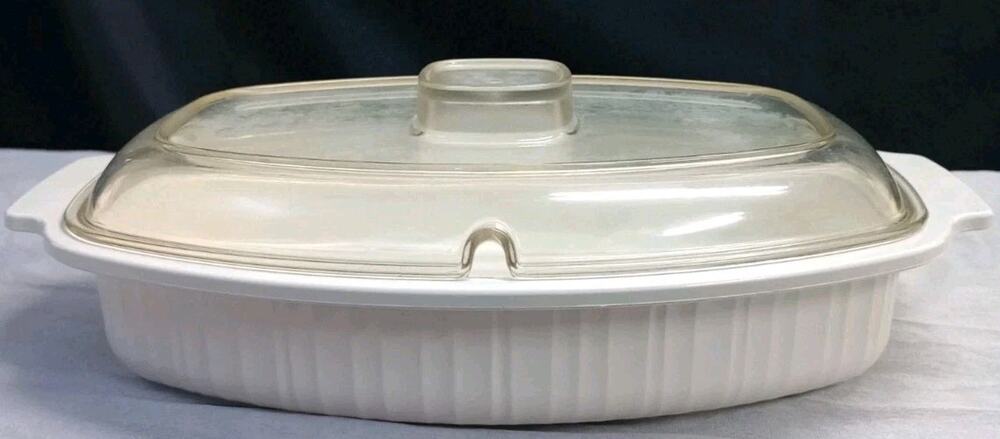 Vintage Rubbermaid Microwave Cookware 2 QT Rectangular Casserole w/Lid 5032